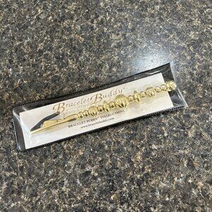 Bracelet Tool Buddy Jewelry Helper Fastening Aid For Necklace Gold Tone